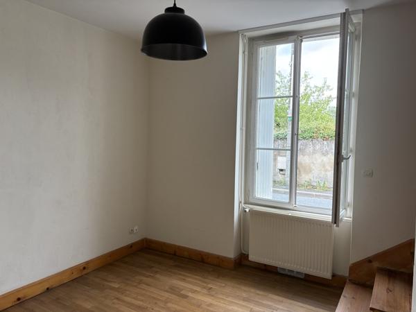 MAISON F4 VIVABLE DE PLAIN-PIED CHÂTELLERAULT Réf M.50