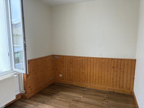 MAISON F4 VIVABLE DE PLAIN-PIED CHÂTELLERAULT Réf M.50