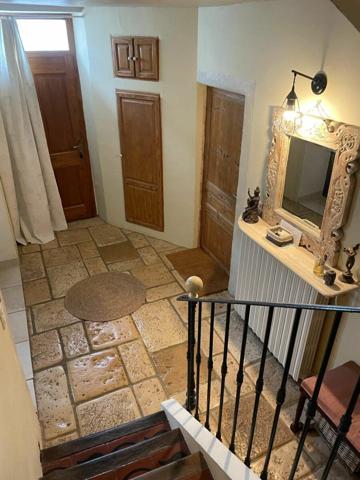 Maison à vendre    6 pièces •  Saint-Marcel-d'Ardèche