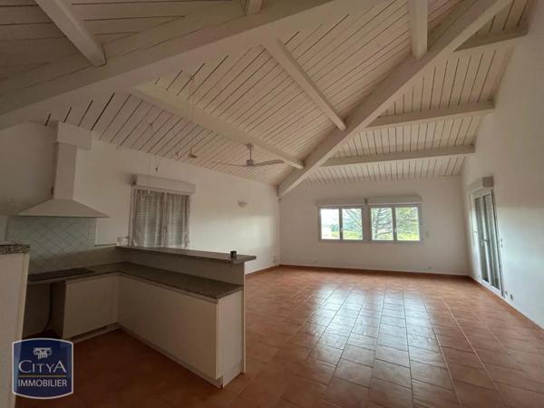 Appartement à louer 3 pièces 99.55m²