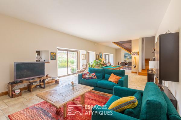 Domaine en pierres dans voie privée à ST BRIEUC et 10 000 m2 de jardin dont constructible en partie.