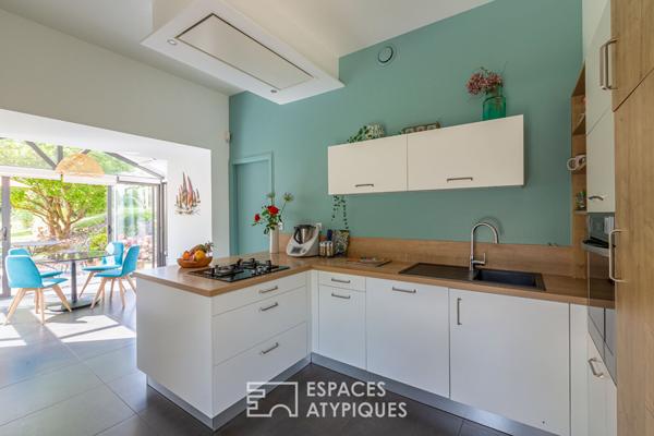 Domaine en pierres dans voie privée à ST BRIEUC et 10 000 m2 de jardin dont constructible en partie.