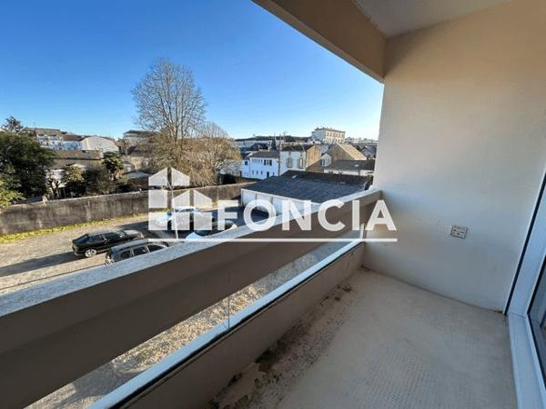 Location Appartement 4 pièces 74.6 m² - La Roche-sur-yon 85000