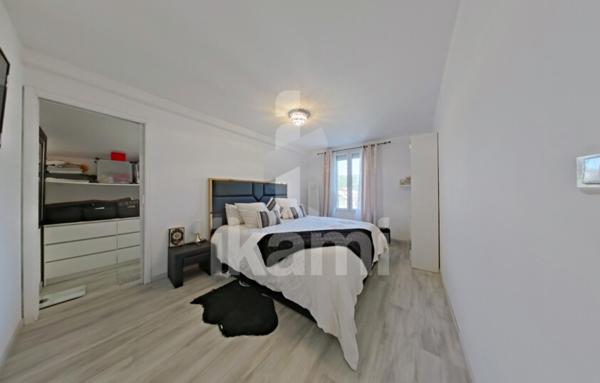 Maison de standing à Gilly-sur-Isère   Piscine, terrasse et grand jardin !