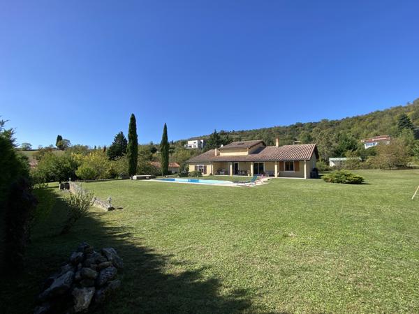 Maison 6 pièces - 146 m² Exclusivité efficity