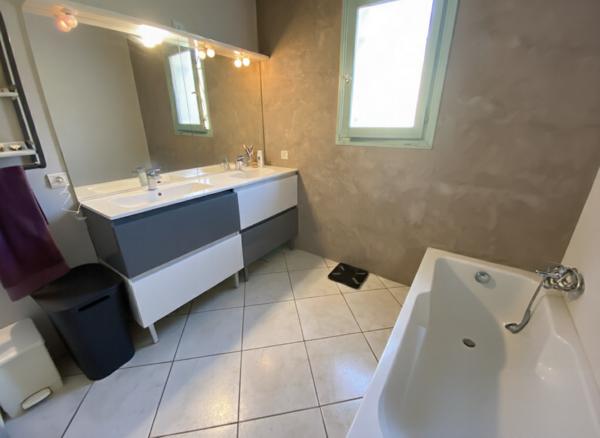 Maison 6 pièces - 146 m² Exclusivité efficity