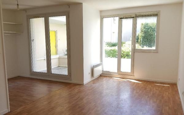 Appartement à louer    1 pièce •  Compiègne