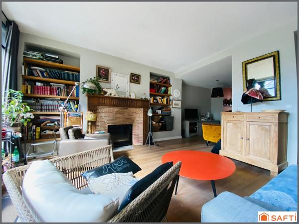 CAUDERAN PRIMROSE / PLACE MOSCOU / MAISON DES ANNEES 30 / 3 CHBRES / 122M2 / JARDIN / PISCINE / DEUX DEPENDANCES !