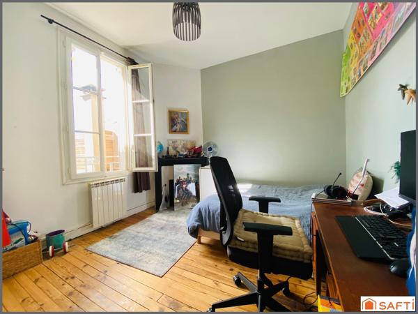 CAUDERAN PRIMROSE / PLACE MOSCOU / MAISON DES ANNEES 30 / 3 CHBRES / 122M2 / JARDIN / PISCINE / DEUX DEPENDANCES !