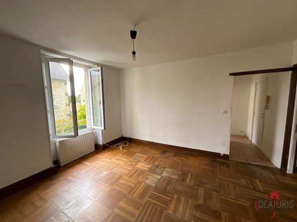 Location Appartement 3 pièces Crépy-en-Valois (60800) - CENTRE VILLE