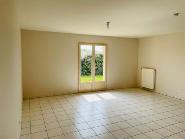 Location Maison 5 pièces Châtillon-sur-Thouet (79200)