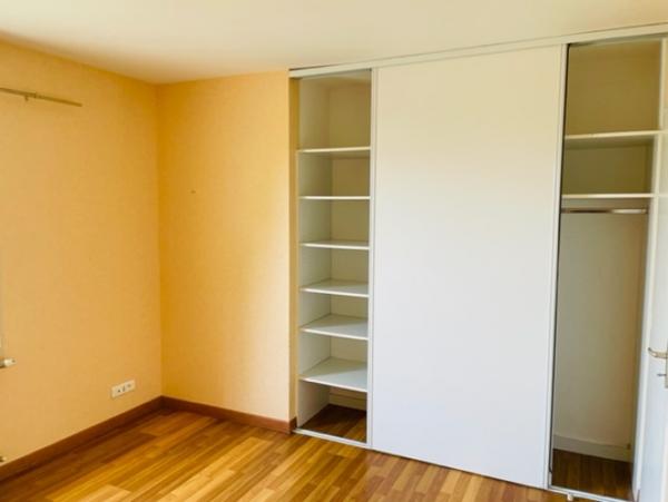 Location Maison 5 pièces Châtillon-sur-Thouet (79200)
