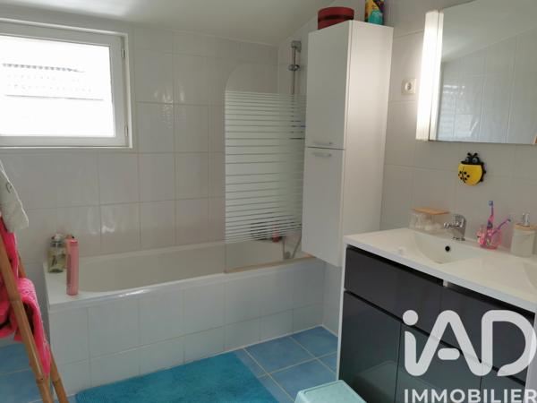 Maison à vendre 6 pièces 142 m² Coutras