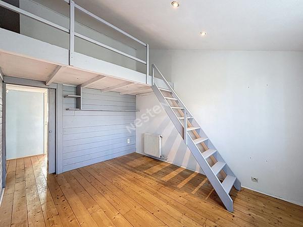 Maison spacieuse à vendre à Les Sorinières - 6 chambres et jardin !