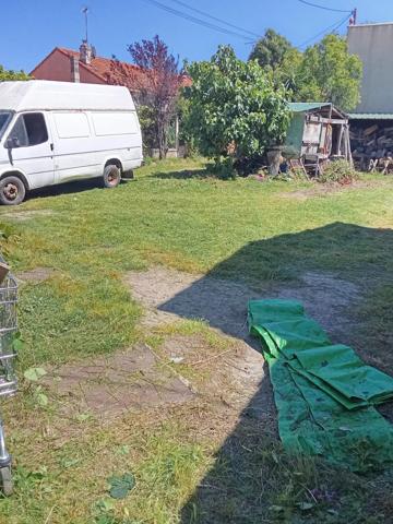 Vente                                                      Terrain
                        
                                         230 m2                     à Port-Saint-Louis-du-Rhône