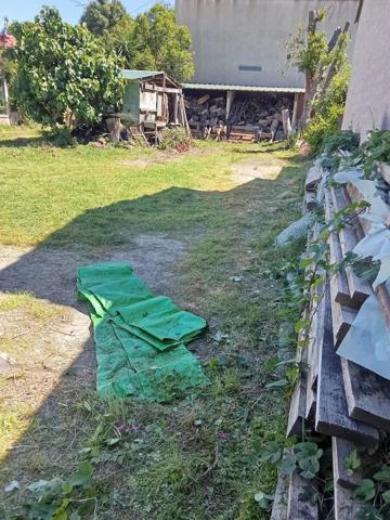 Vente                                                      Terrain
                        
                                         230 m2                     à Port-Saint-Louis-du-Rhône