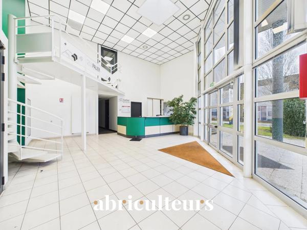 Location de Bureau à 1h de Paris à proximité de Chartres (28630)