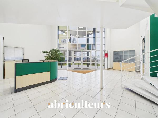 Location de Bureau à 1h de Paris à proximité de Chartres (28630)