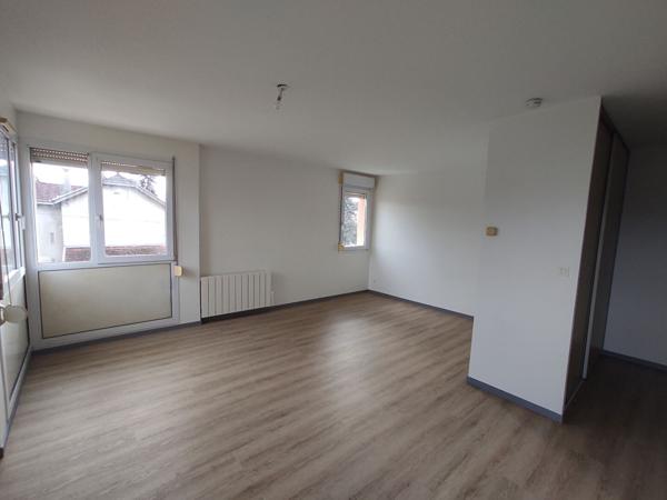 APPARTEMENT BOURG EN BRESSE - 1 pièce(s) - 35.40 m2