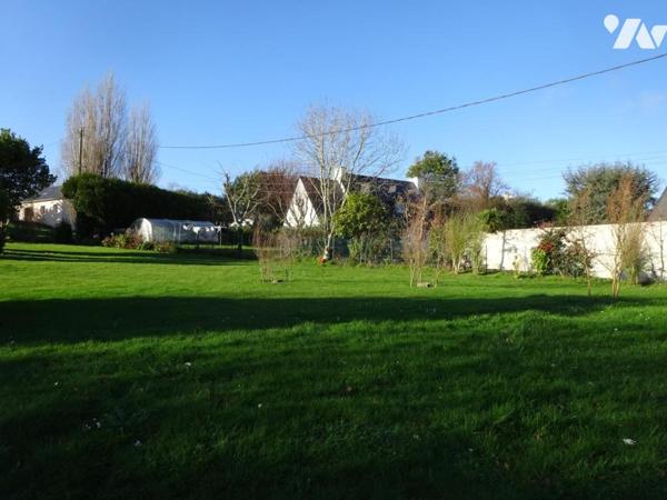 TERRAIN PLOUGONVELIN