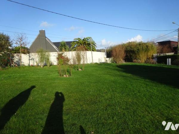 TERRAIN PLOUGONVELIN