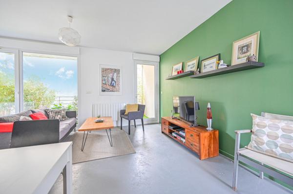 Appartement à vendre    3 pièces • 66,20 m2 Montreuil