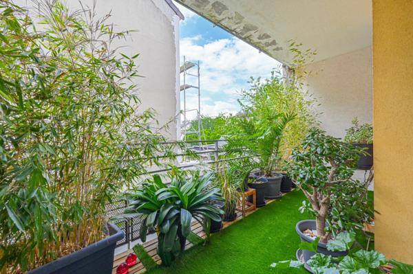 Appartement à vendre    3 pièces • 66,20 m2 Montreuil