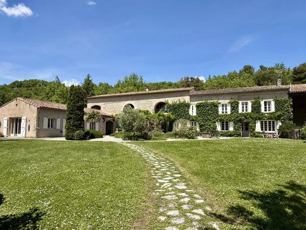 Charmant propriété avec 2 maisons d'amis