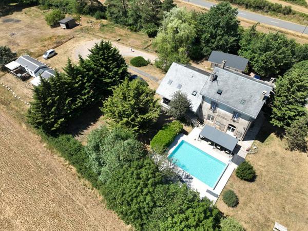 Gites dans ancienne gare au coeur du LARZAC  (12230 NANT)