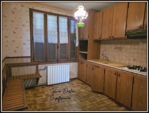 SEVRAN - Maison 5 pièces - 500 m2 de terrain avec garage et atelier
