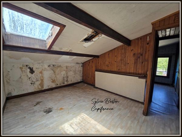 SEVRAN - Maison 5 pièces - 500 m2 de terrain avec garage et atelier