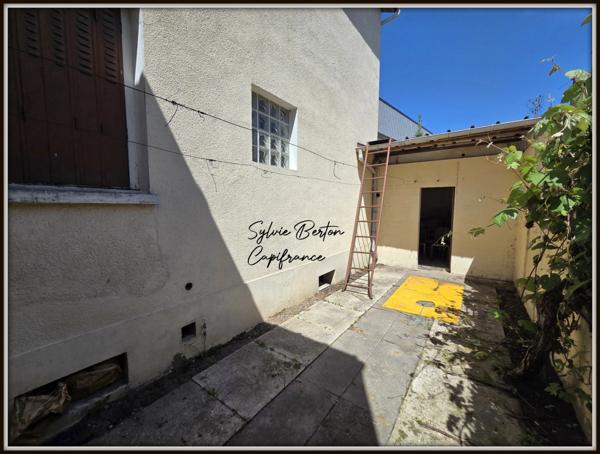 SEVRAN - Maison 5 pièces - 500 m2 de terrain avec garage et atelier
