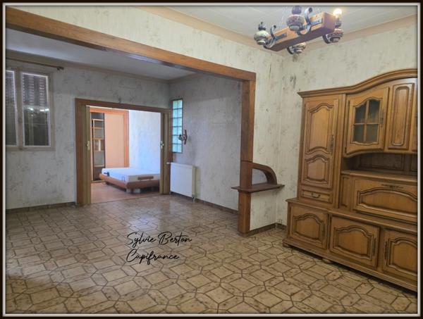 SEVRAN - Maison 5 pièces - 500 m2 de terrain avec garage et atelier
