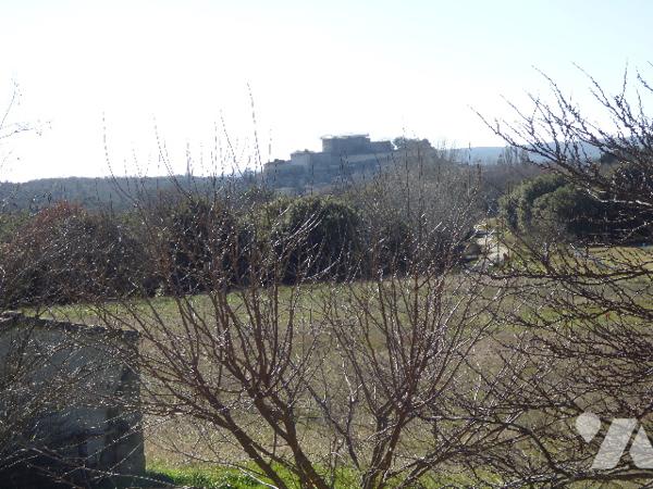 propriété rurale et terrain attenant de plus de 1ha dont parcelle boisée dans quartier calme ,