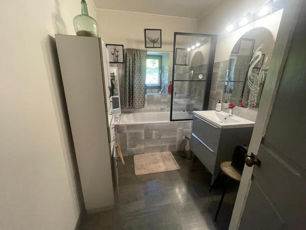 Maison en pierre 1930, idéal artisan, investisseur