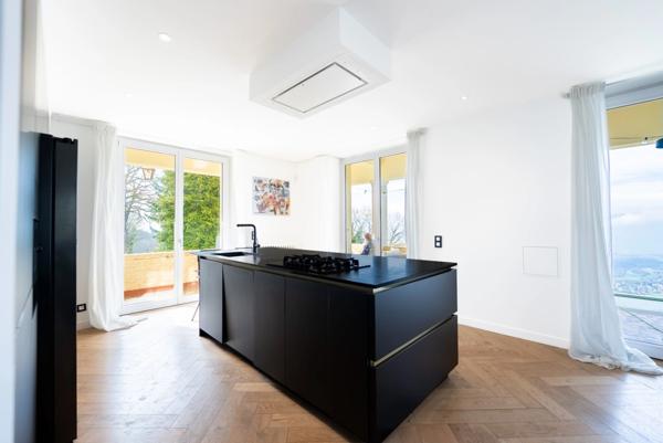 Maison à vendre 6-7 pièces de 246 m2 LUCINGES (74) Terrain d'env. 10'000 m2