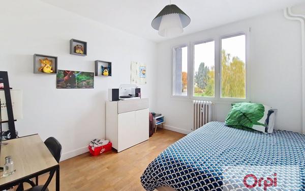 Appartement à louer    5 pièces • 105,73 m2 Montluçon