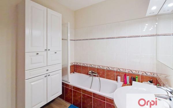 Appartement à louer    5 pièces • 105,73 m2 Montluçon