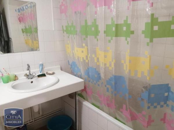 Appartement à louer 3 pièces 63.81m² Clermont-Ferrand (63000)