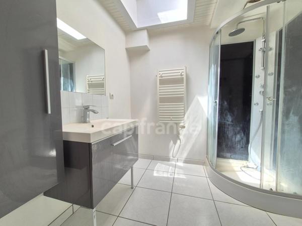 Appartement à vendre 2 pièces ROYAN (17) - Plain pied - Cour fermée - Centre ville