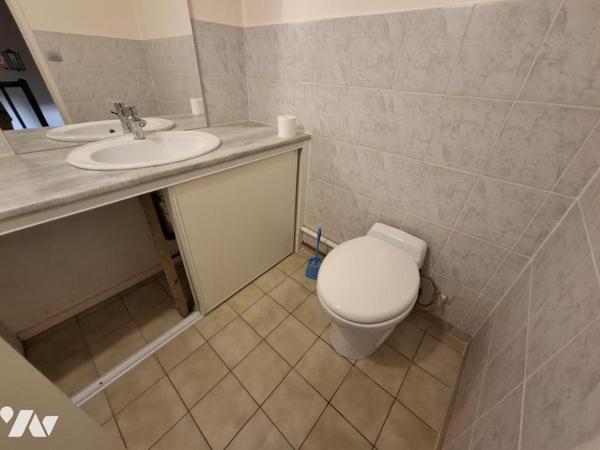 Ensemble immobilier de 3 logements (2 studios  et une maison T3) sur SAINTES - Quartier Les Arcivaux