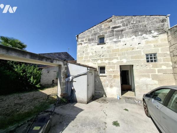 Ensemble immobilier de 3 logements (2 studios  et une maison T3) sur SAINTES - Quartier Les Arcivaux