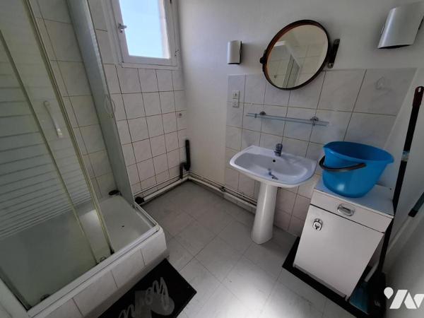 Ensemble immobilier de 3 logements (2 studios  et une maison T3) sur SAINTES - Quartier Les Arcivaux