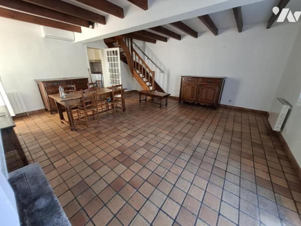 Ensemble immobilier de 3 logements (2 studios  et une maison T3) sur SAINTES - Quartier Les Arcivaux