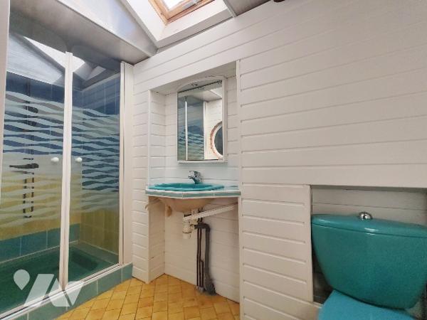 Spécial investisseur ! venez découvrir ce bel immeuble avec sa magnifique vue sur la Saône !