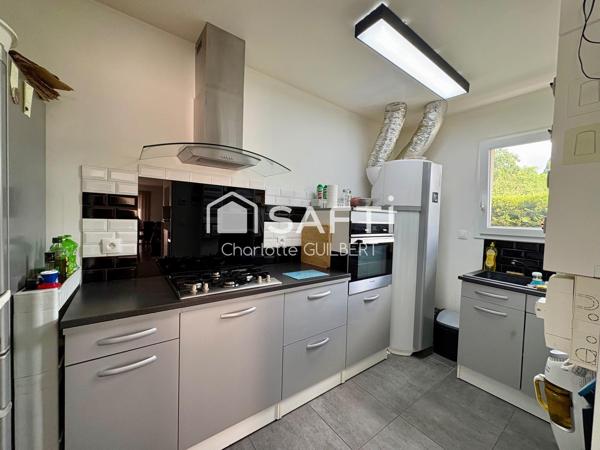 Maison de plain-pied avec 3 chambres et piscine