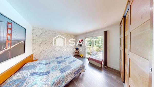 Maison de plain-pied avec 3 chambres et piscine