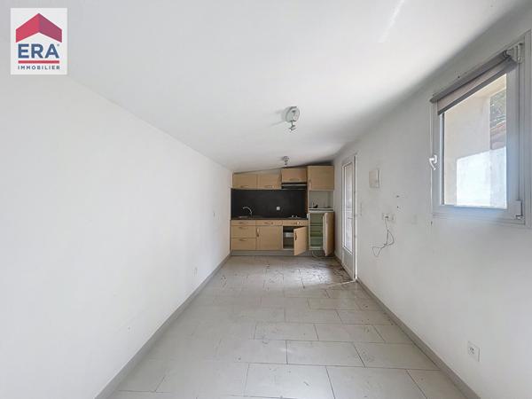 A VENDRE MARSEILLE 13014 ST JOSEPH MAISON TYPE 4 -STUDIO INDEPENDANT - JARDIN .