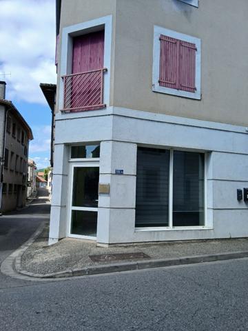 LOCAL COMMERCIAL DE 38M2