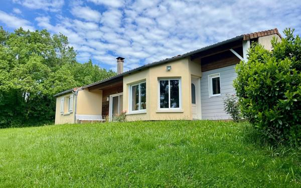 Maison à vendre    5 pièces •  Magné